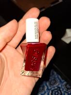 Essie gel couture nagellak, Sieraden, Tassen en Uiterlijk, Uiterlijk | Cosmetica en Make-up, Ophalen of Verzenden, Zo goed als nieuw