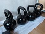 Nagenoeg nieuwe kettlebells 20, 24, 28, 32 kg, Sport en Fitness, Fitnessmaterialen, Ophalen of Verzenden, Rug, Zo goed als nieuw