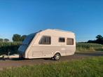Mooie Kip Celebration 44TDB met boogluifel!, Caravans en Kamperen, Vast bed, Lichtmetalen velgen, Kip, Treinzit