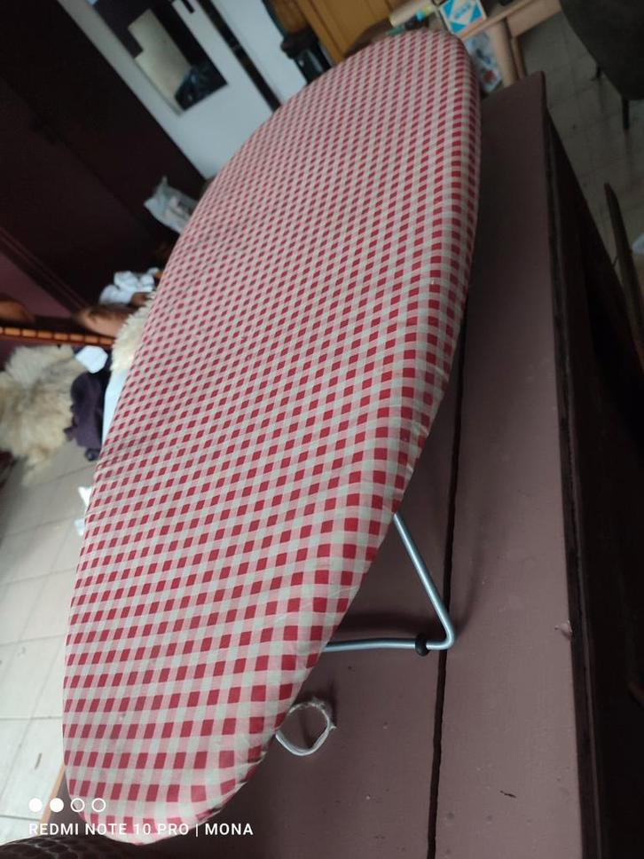 Opvouwbare Strijkplank - Nieuw & Lichtgewicht, Witgoed en Apparatuur, Strijkijzers en Strijkplanken, Ophalen of Verzenden