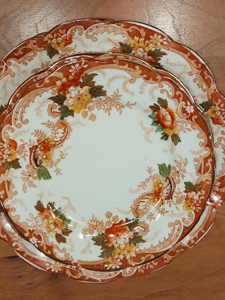 Antiek Gebaksstel met Gladgoud - Majestic EA&Co, Antiek en Kunst, Antiek | Servies compleet, Ophalen of Verzenden