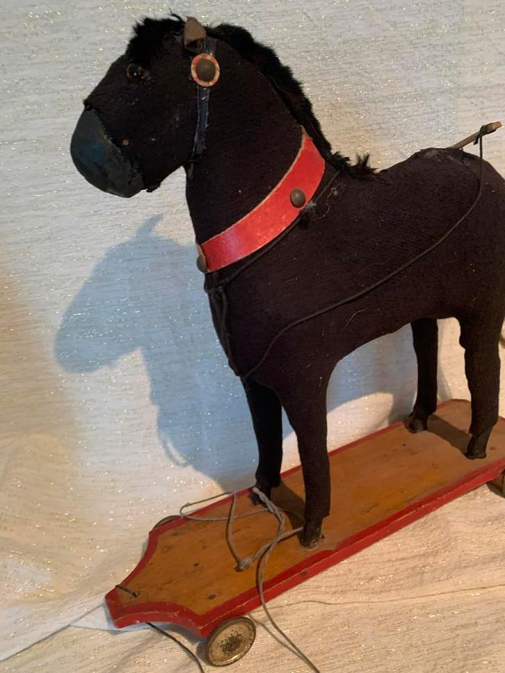 Antiek houten paard op wielen, Antiek en Kunst, Antiek | Speelgoed, Ophalen of Verzenden