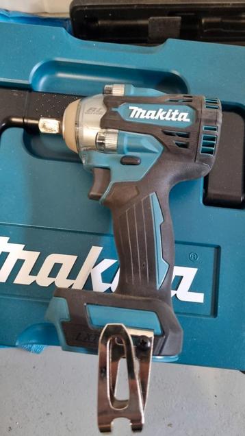 Makita DTW301ZJ Slagmoersleutel 1/2" 330Nm 18 Volt beschikbaar voor biedingen