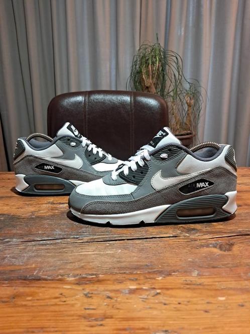 Nike Air Max 90 Leather 'Cool Grey' Size 38,5, Kleding | Heren, Schoenen, Gedragen, Sneakers of Gympen, Wit, Ophalen of Verzenden