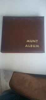 Vol Muntenalbum met Wereldmunten - Zilver, Koper, Nikkel, Ophalen of Verzenden