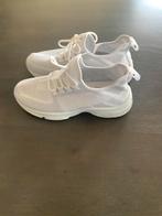 Nieuwe sport/gym schoenen mt 39 heel klein prijsje, Ophalen of Verzenden, Nieuw