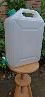 water jerrycan merk Rubbermaid. 20Ltr., Ophalen, Zo goed als nieuw