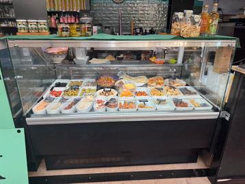 Koelvitrine 3 jaar oud te koop beschikbaar voor biedingen