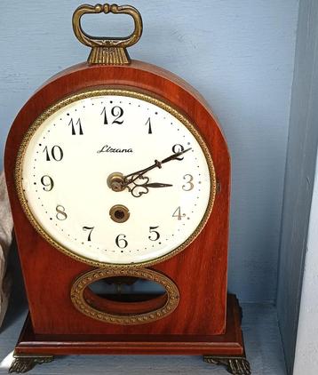 NUFA tafelklokje - 8 Daags mechanisch slinger uurwerk (1963) beschikbaar voor biedingen