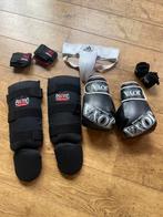 Kickboks set maat L, Gebruikt, Overige, Vechtsportmateriaal, Maat L