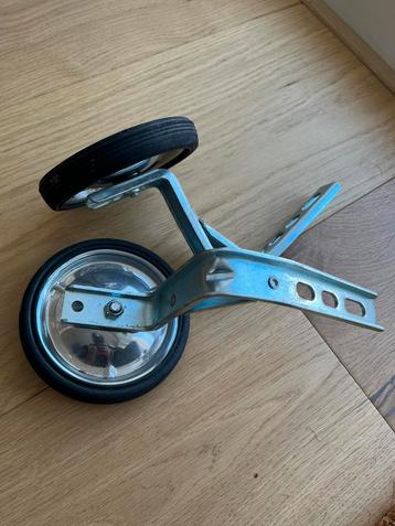 Zijwieltjes beschikbaar voor biedingen