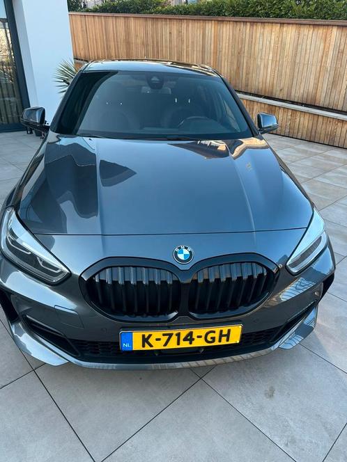 BMW 1-Serie 118i 140pk Aut 2020 Grijs, Auto's, BMW, Particulier, 1-Serie, Benzine, B, Hatchback, Automaat, Geïmporteerd, Zilver of Grijs