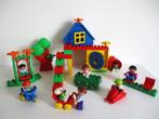 duplo speeltuin met veel poppetjes, Kinderen en Baby's, Speelgoed | Duplo en Lego, Ophalen of Verzenden, Gebruikt, Complete set
