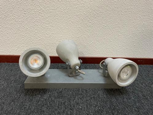 Trio industriële  plafondlamp, beton grijs, Huis en Inrichting, Lampen | Plafondlampen, Zo goed als nieuw, Metaal, Ophalen of Verzenden