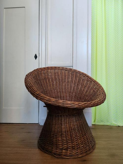 Vintage rotan kuipstoel, Huis en Inrichting, Fauteuils, Gebruikt, Ophalen