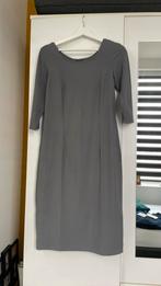 grijs jurk maat 38 merk MOQ, Kleding | Dames, Jurken, Nieuw, Grijs, Maat 38/40 (M), Ophalen of Verzenden