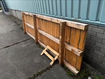 Machinepallet voor openhaardhout beschikbaar voor biedingen