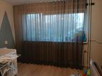 Luxe wave in-between gordijnen (2x) – grijs met glans, Huis en Inrichting, Gebruikt, 100 tot 150 cm, Bruin, Ophalen of Verzenden