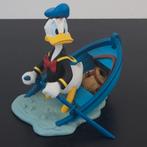 Donald duck in zinkende boot - Demons & Merveilles € 249.95, Verzamelen, Disney, Ophalen of Verzenden, Donald Duck, Nieuw, Beeldje of Figuurtje