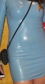 Blauwe Latex Exclusieve Jurk maat M, Kleding | Dames, Jurken, Maat 38/40 (M), Zo goed als nieuw, Boven de knie, Verzenden