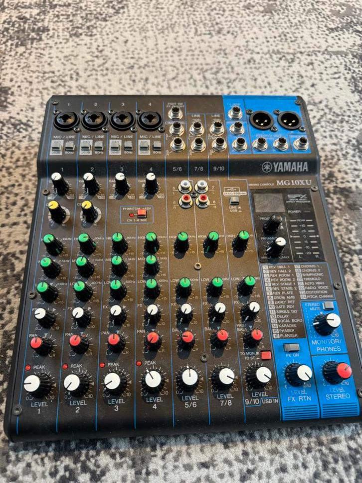 Yamaha MG10XU Mengpaneel - Perfect voor Studio & Live, Muziek en Instrumenten, Mengpanelen, Gebruikt, 5 tot 10 kanalen, Microfooningang