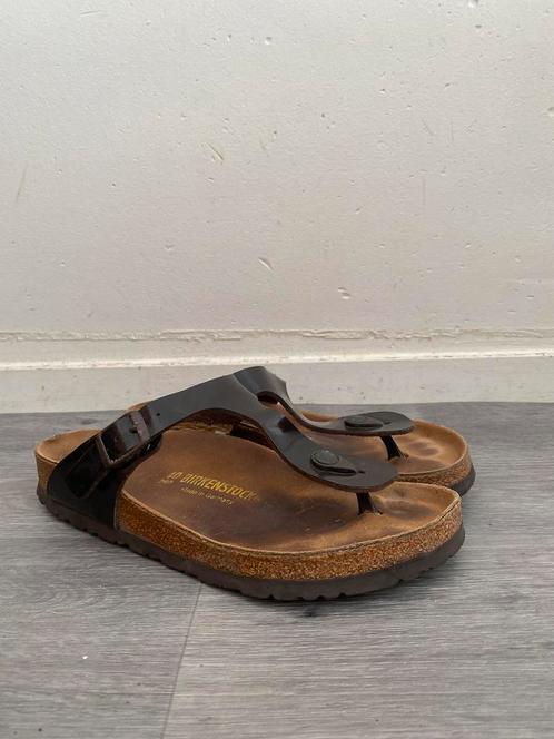 Birkenstock slippers donkerbruin lakleer maat 40, Kleding | Dames, Schoenen, Zo goed als nieuw, Slippers, Bruin, Verzenden