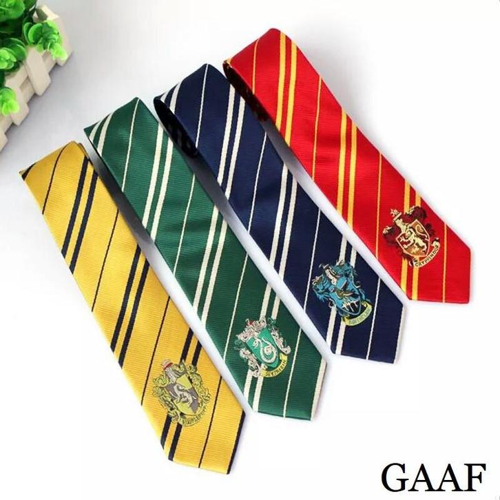 Harry Potter stropdas stropdassen griffoendor gryffindor tie, Verzamelen, Harry Potter, Nieuw, Actiefiguurtje, Ophalen of Verzenden
