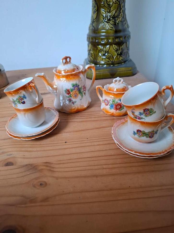 Antiek Servies met Bloemenmotief, Antiek en Kunst, Antiek | Servies compleet, Ophalen