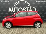 Toyota Aygo 1.0 VVT-i x-play Nap/Apk/Aux/Elektramen/, Voorwielaandrijving, Euro 5, Stof, Zwart