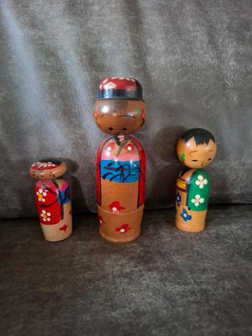 Vintage Kokeshi Poppen Set van 3 beschikbaar voor biedingen