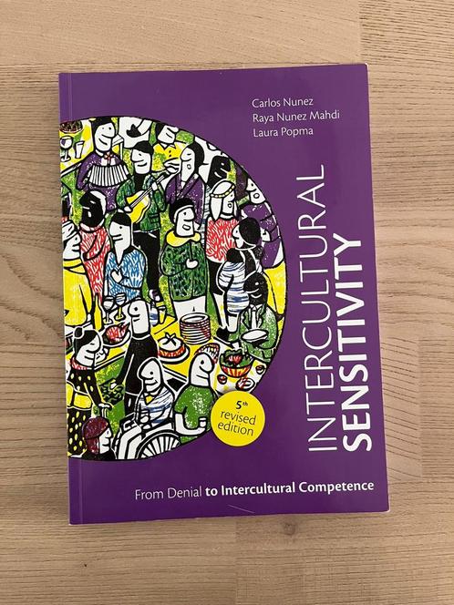 C. Nunez - Intercultural Sensitivity, Boeken, Wetenschap, Zo goed als nieuw, Ophalen of Verzenden