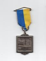 Medaille met afbeelding van de Daniël de Brouwerschool Wilp, Ophalen of Verzenden, Overige materialen, Nederland