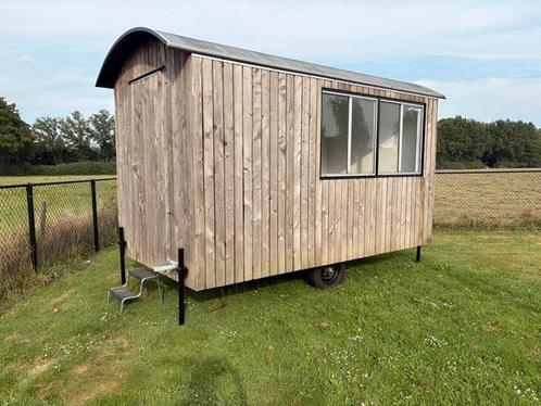Een compleet gerenoveerde pipowagen, kantoorunit / bouwkeet, Doe-het-zelf en Verbouw, Bouwketen en Schaftketen, Zo goed als nieuw