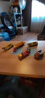 kleine, vrachtauto's en kleine auto's/tanks (paar tonka's), Ophalen, Gebruikt
