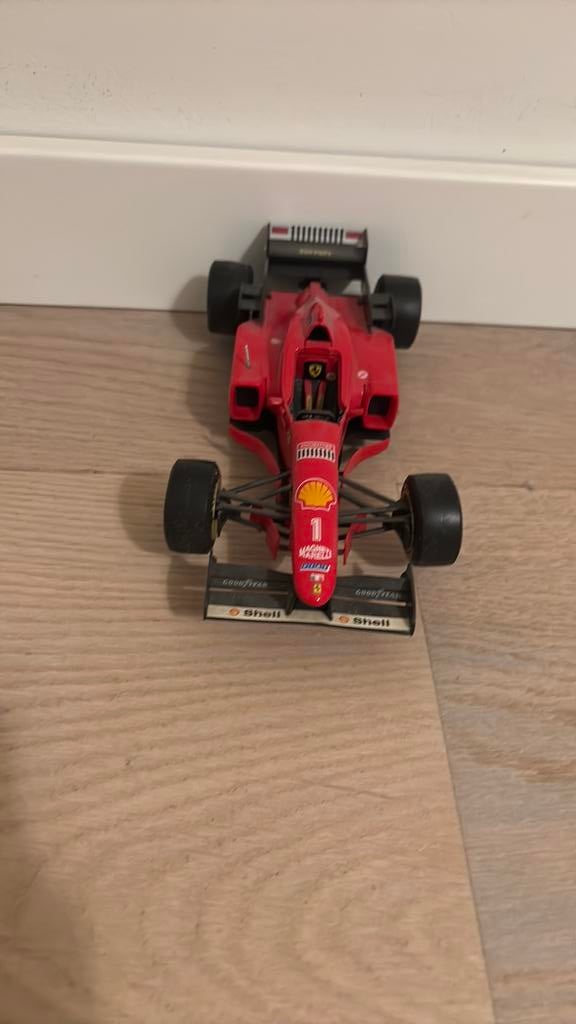 Ferrari F300, Hobby en Vrije tijd, Modelauto's | 1:18, Ophalen of Verzenden, Zo goed als nieuw, Auto, Bburago