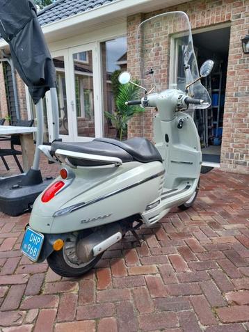 Peugeot Django  beschikbaar voor biedingen