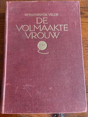 Antiek Boek De Volmaakte Vrouw beschikbaar voor biedingen