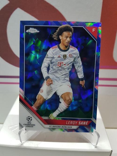 Sane - Bayern Munchen - Topps UCL Chrome Blue Holofoil, Verzamelen, Sportartikelen en Voetbal, Zo goed als nieuw, Poster, Plaatje of Sticker