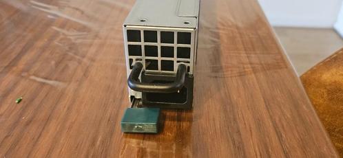 Power Supply CWA2-0650-10 Coldwatt Voeding 12 Volt 54 Ampere, Hobby en Vrije tijd, Elektronica-componenten, Zo goed als nieuw
