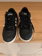 Zwarte Adidas Dames 39, Ophalen of Verzenden, Zo goed als nieuw, Zwart, Sneakers of Gympen
