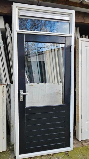 Hardhouten deur met kozijn 201,5 x 93 cm