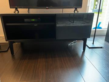 Silas mediameubel / tvmeubel MADE rookglas beschikbaar voor biedingen