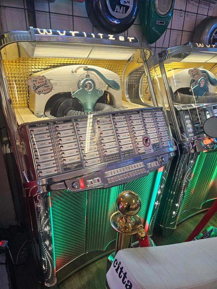 Wurlitzer 1900, Verzamelen, Automaten | Jukeboxen, Zo goed als nieuw, Wurlitzer, Voor 1950, Met singles, Ophalen