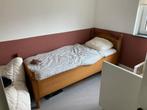 Eenpersoonsbed met bedbodem, Huis en Inrichting, Ophalen, Zo goed als nieuw, Eenpersoons