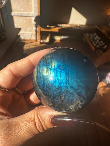 Hele mooie labradoriet sphere | meerdere kleuren& full flash beschikbaar voor biedingen