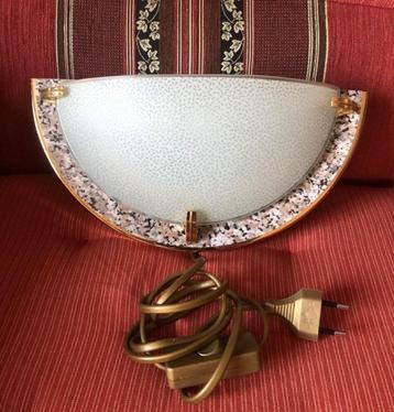 Vintage wandlamp / wand lamp halve maan glas metaal goud beschikbaar voor biedingen