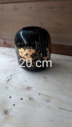 Villa Pottery Vaas met Bloemen, Zwart, Aardewerk of Porselein, Ophalen of Verzenden, Zo goed als nieuw