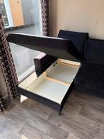 Showmeubelen Chalet: Slaapbank, Tafel + Stoelen, Salontafel, Ophalen, Zo goed als nieuw, 200 tot 250 cm, Vierpersoons of meer