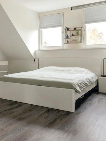 2 persoonsbed 180x200 hoogglans wit