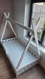 Kinderbed 160x80 - Tipi Bed, Ophalen, 70 tot 85 cm, Zo goed als nieuw, Matras